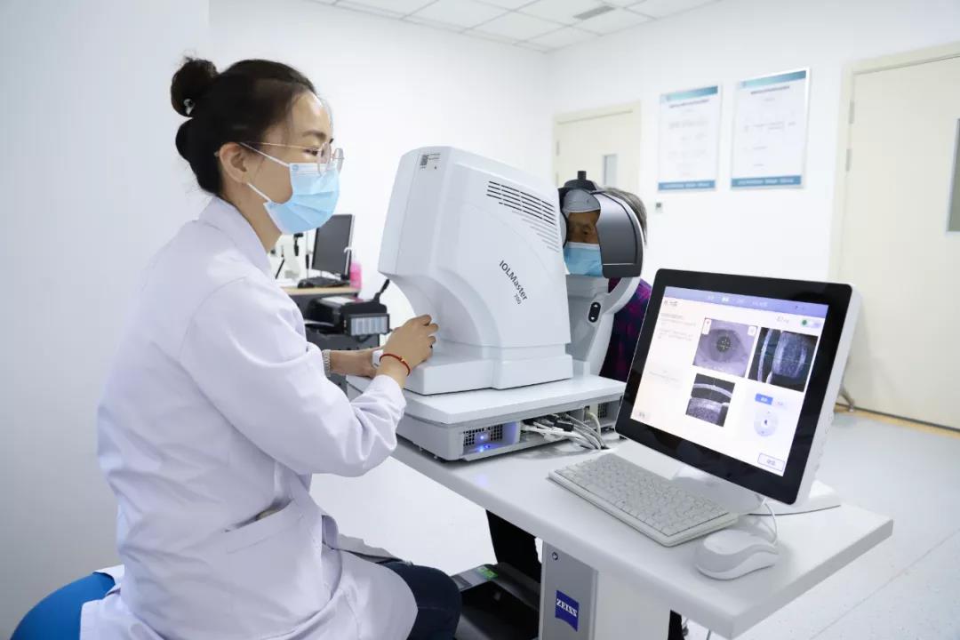 實(shí)現(xiàn)市區(qū)全覆蓋！宿遷市鐘吾醫(yī)院被確定為宿豫區(qū)“白內(nèi)障復(fù)明工程”定點(diǎn)醫(yī)院(圖2)